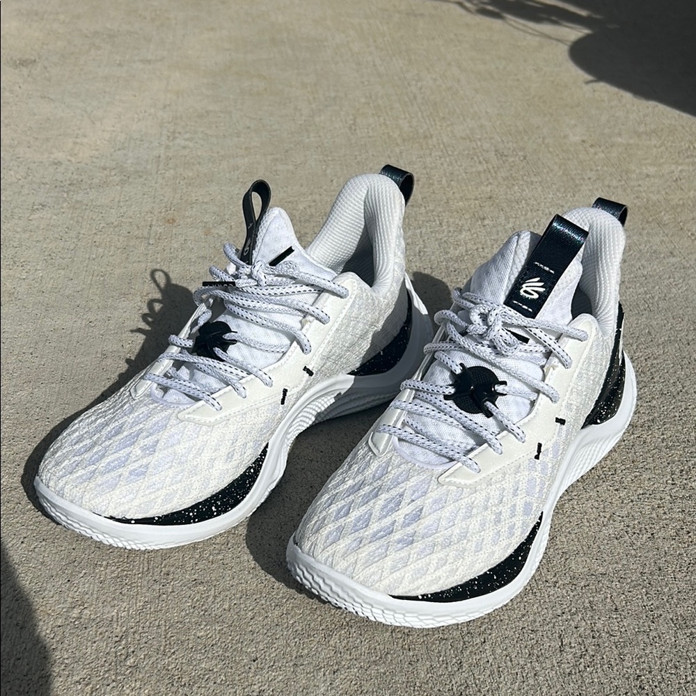 Under Armour Curry 10 Basketball Shoes
